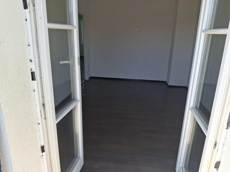 Viel Platz in Schöneberg: Gepflegte Vierraumwohnung mit Balkon — photo 1